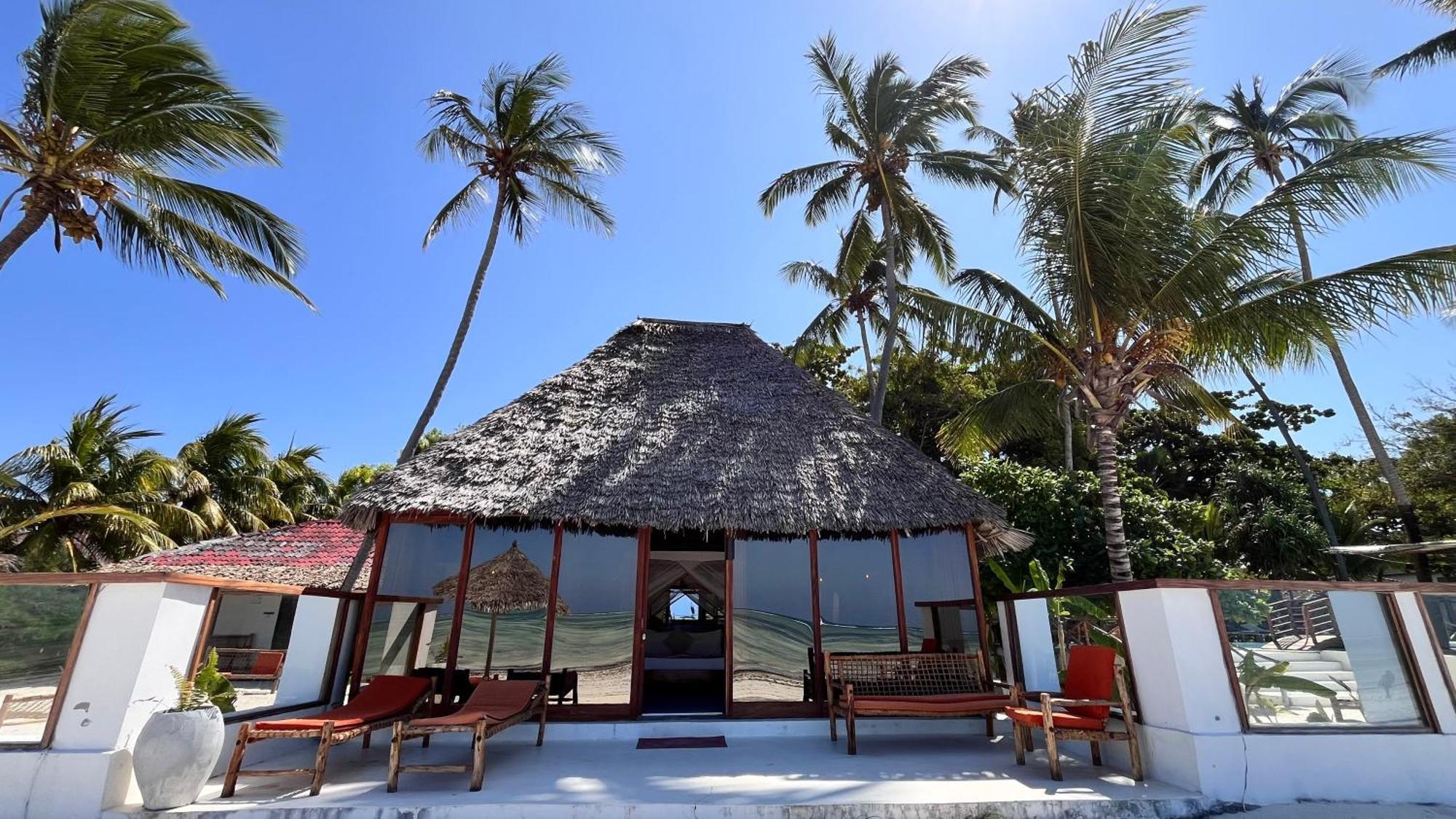 Tiki Beach Club & Resort (Adults Only) Bwejuu Dış mekan fotoğraf