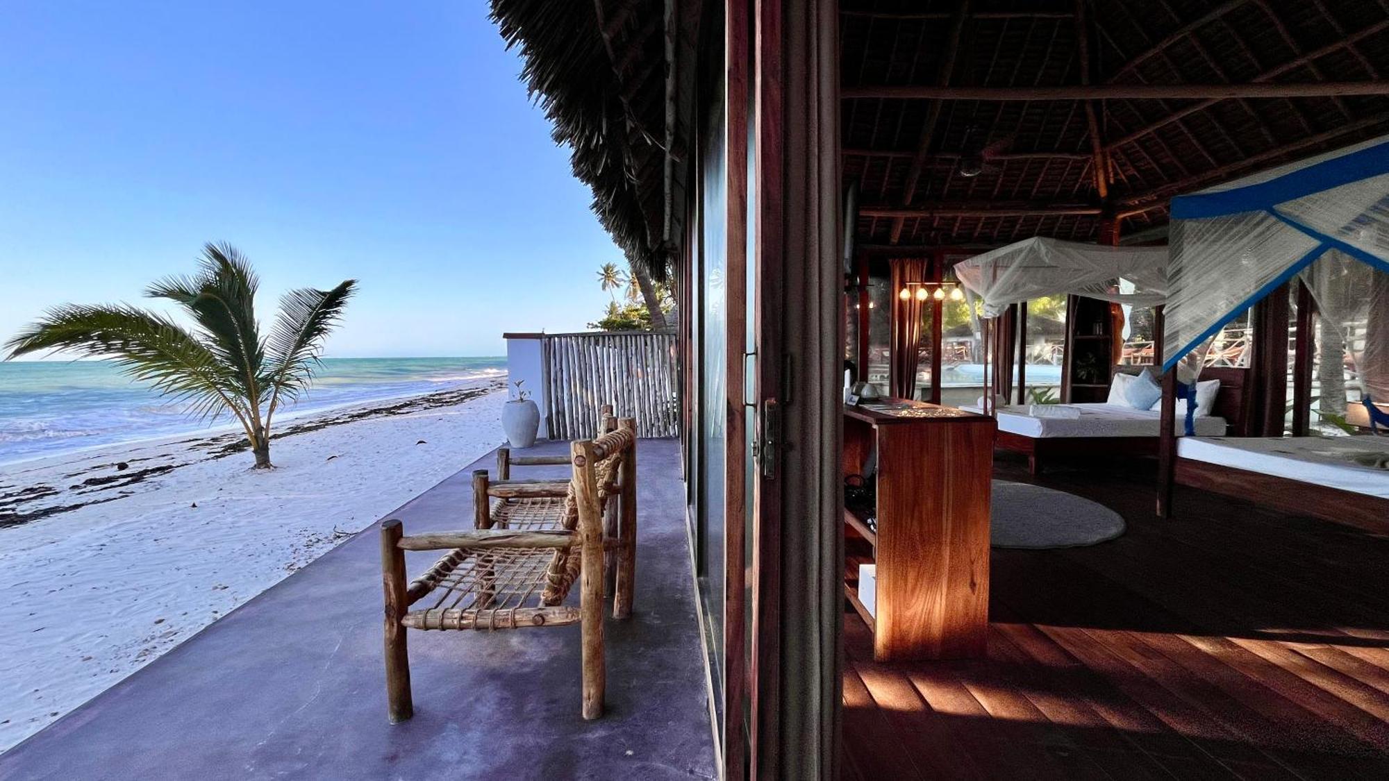 Tiki Beach Club & Resort (Adults Only) Bwejuu Dış mekan fotoğraf