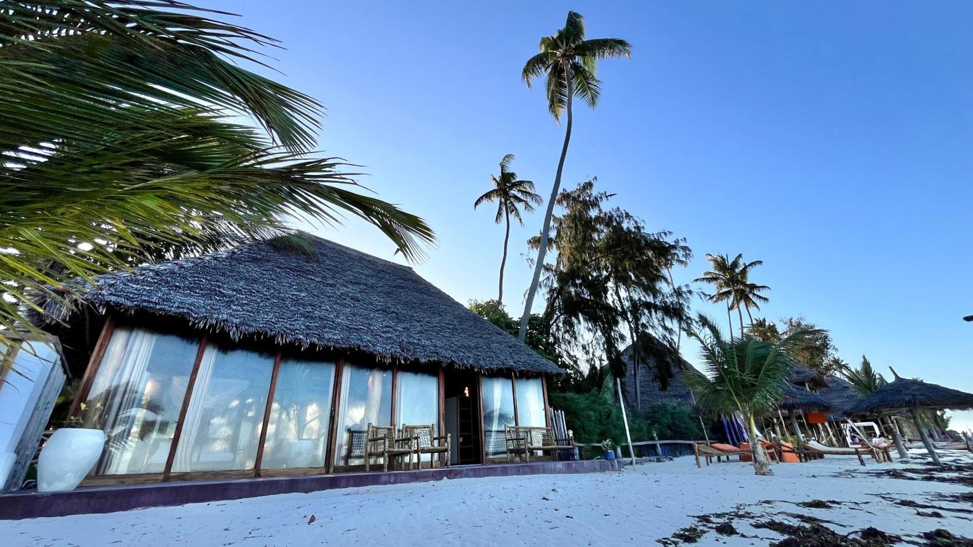 Tiki Beach Club & Resort (Adults Only) Bwejuu Dış mekan fotoğraf