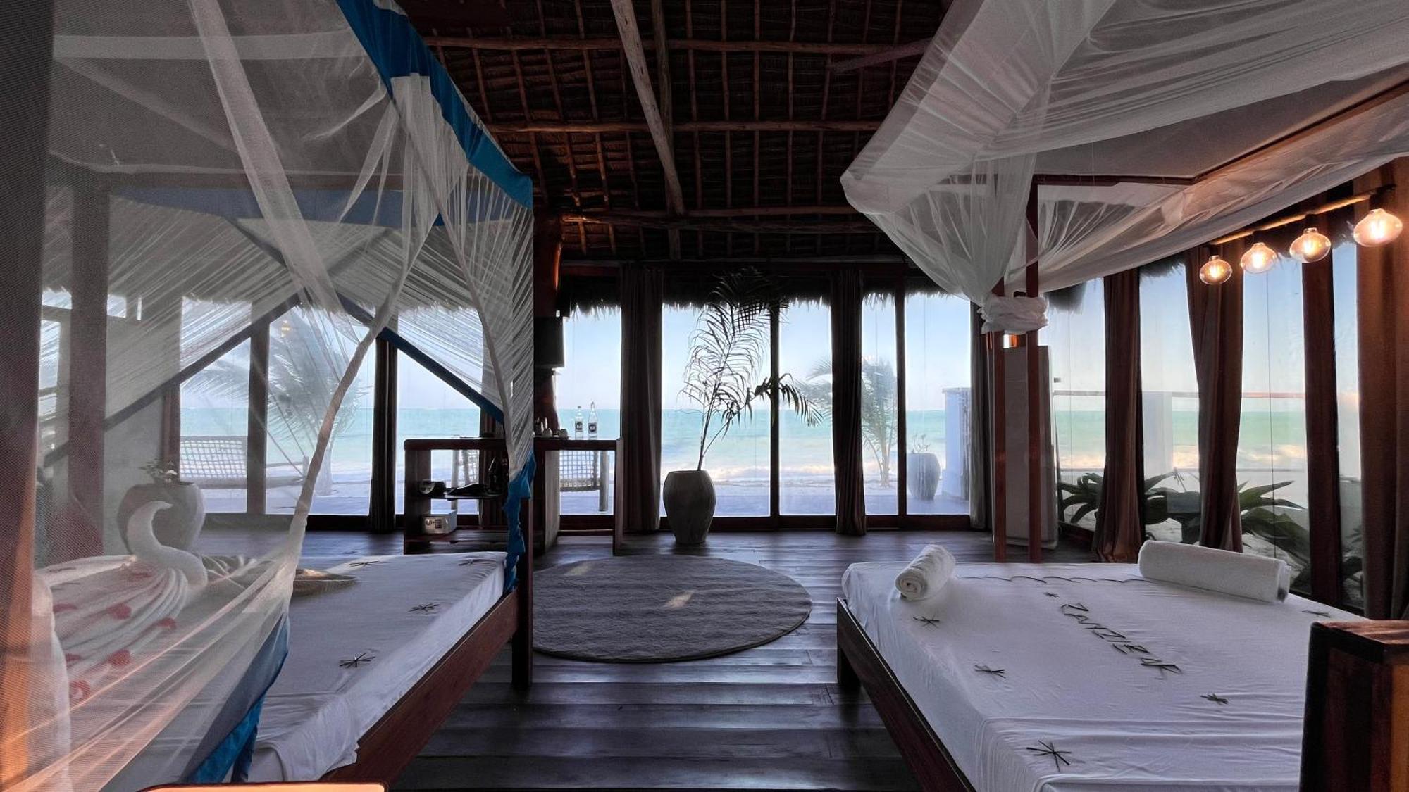 Tiki Beach Club & Resort (Adults Only) Bwejuu Dış mekan fotoğraf