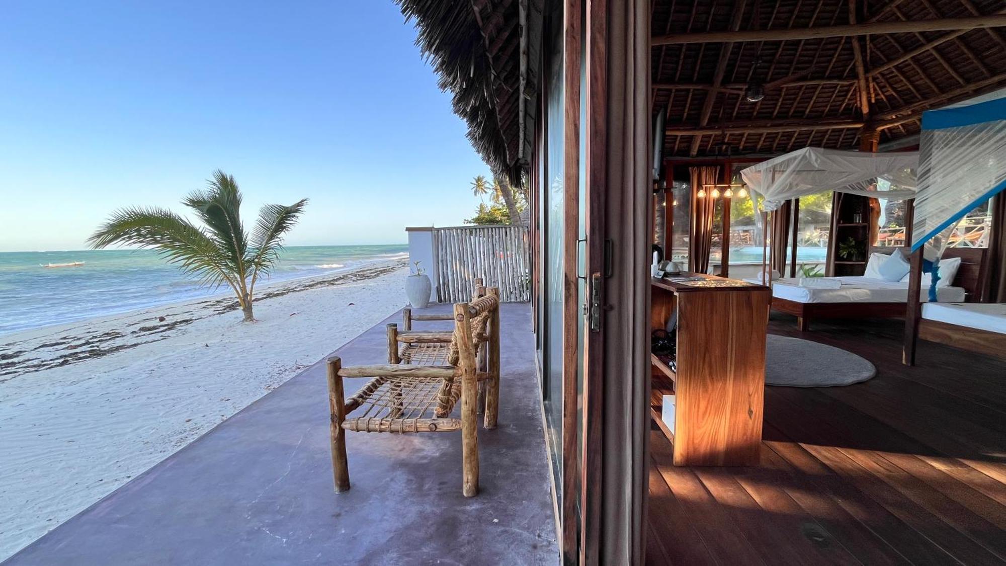 Tiki Beach Club & Resort (Adults Only) Bwejuu Dış mekan fotoğraf